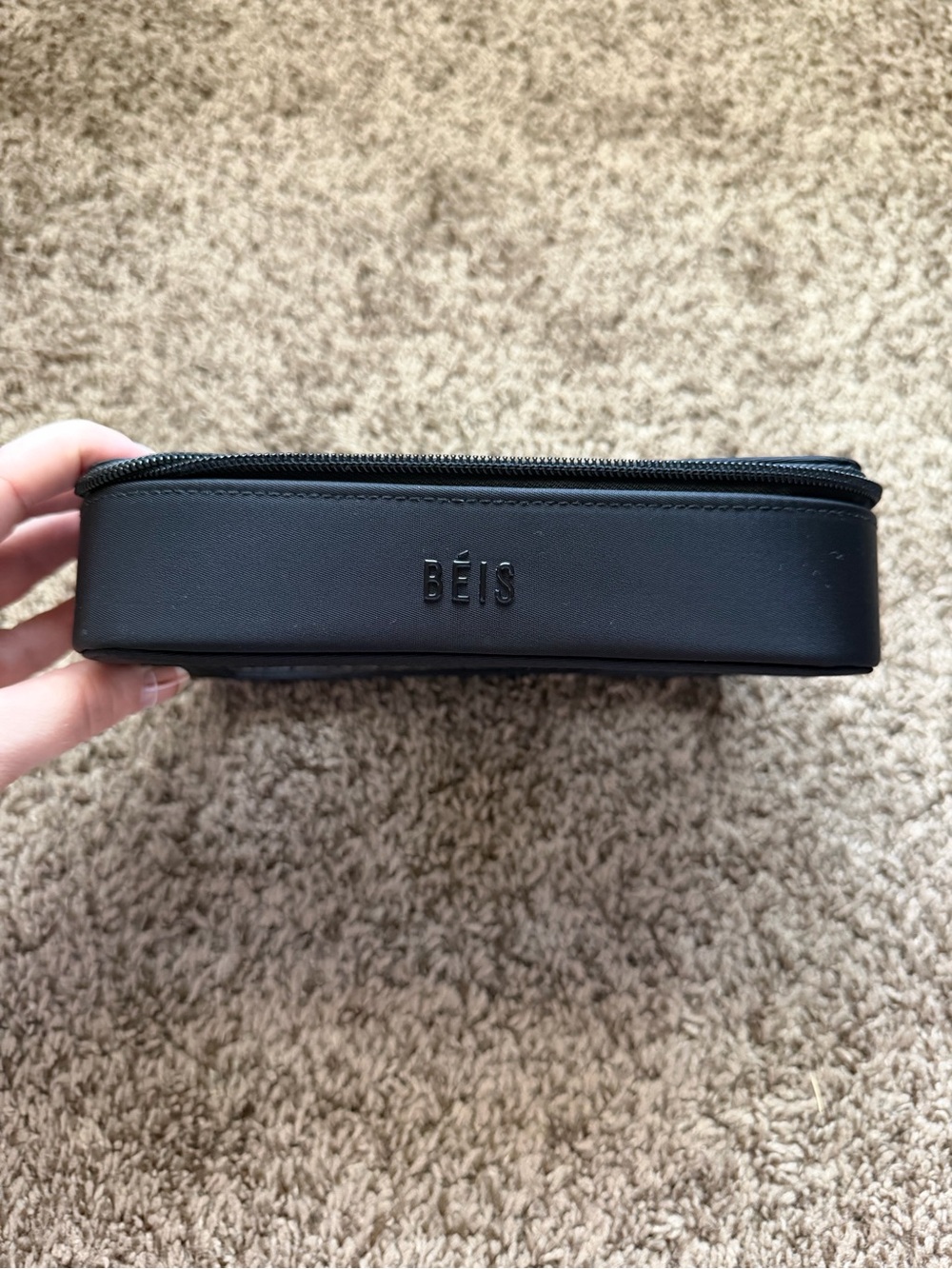 BEIS In Flight Cosmetic Set - Picture 8 of 10
